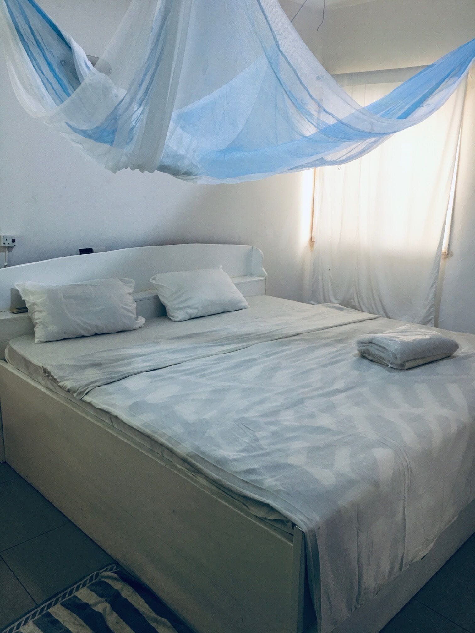 Design Double Room | Hypo-allergenic bedding available, WiFi (free), bed sheets