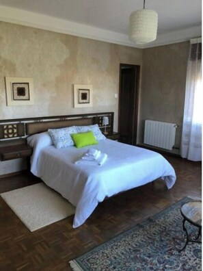 5 habitaciones, wifi gratis y ropa de cama 