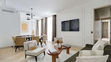 Televisión y oficina