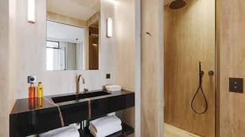 Shower, hair dryer, shampoo