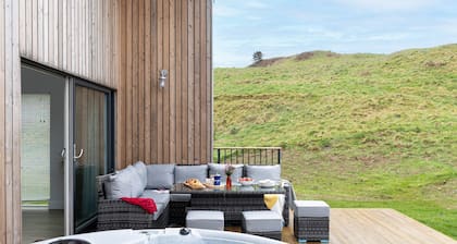 7 The Vista, Willingcott Nr Woolacombe - Hot tub/ Pet friendly/ On-site pool/ EV Charger/ Ecohome