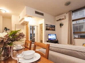 City Apartment | Living area