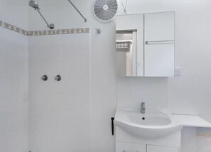 Douche, papier toilette