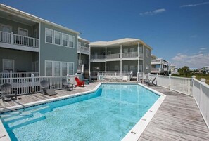 Pool - Splash into summer at Barton's Beach House-Pool and steps away from the beach (Gulf Shores)