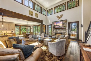 Smart-TV, peis, videospill og fotballspill