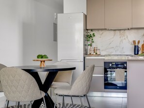 Appartement, 1 chambre, balcon, vue ville | Équipements de la chambre