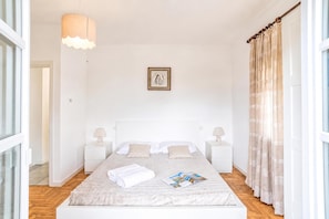 Appartement Familial, 2 chambres, 2 salles de bains, en bord de plage (Casa Veligato 2)
