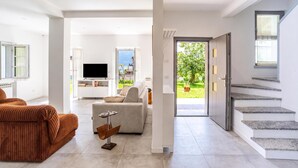 Family Apartment, 2 Bedrooms, 2 Bathrooms, Beachside (Casa Veligato 2) | Living area - Casa Veligato 2 (San Siro)
