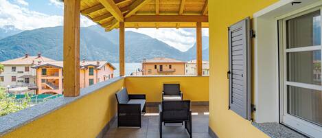 Family Apartment, Multiple Bedrooms, 2 Bathrooms, Beachside (Casa Veligato 2) | Rooftop terrace
