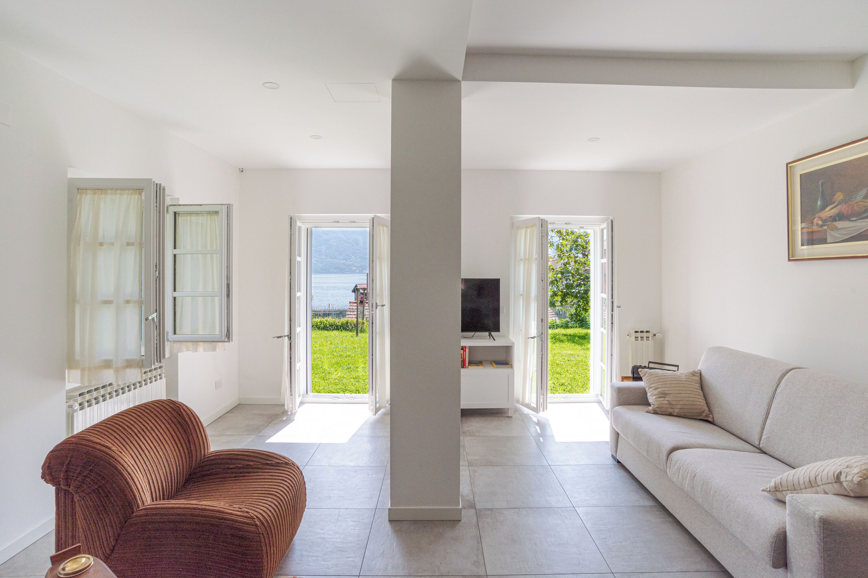 Familienapartment, Mehrere Schlafzimmer, 2 Bäder, am Strand (Casa Veligato 2) | Wohnbereich