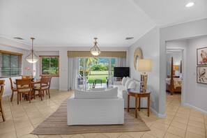 Televisie en een stereo