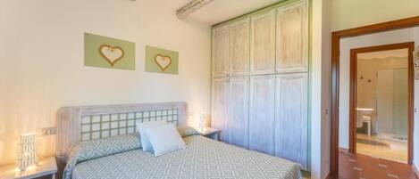 2 bedrooms