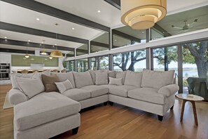 TV, fireplace, ping pong