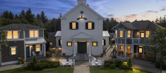 Seabrook's Seaclusion: Oceanview, Hot Tub, Dog Friendly!
