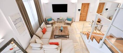 تلفزيون، ستيريو، مكتب