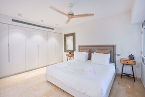 3 bedrooms, desk, iron/ironing board, WiFi