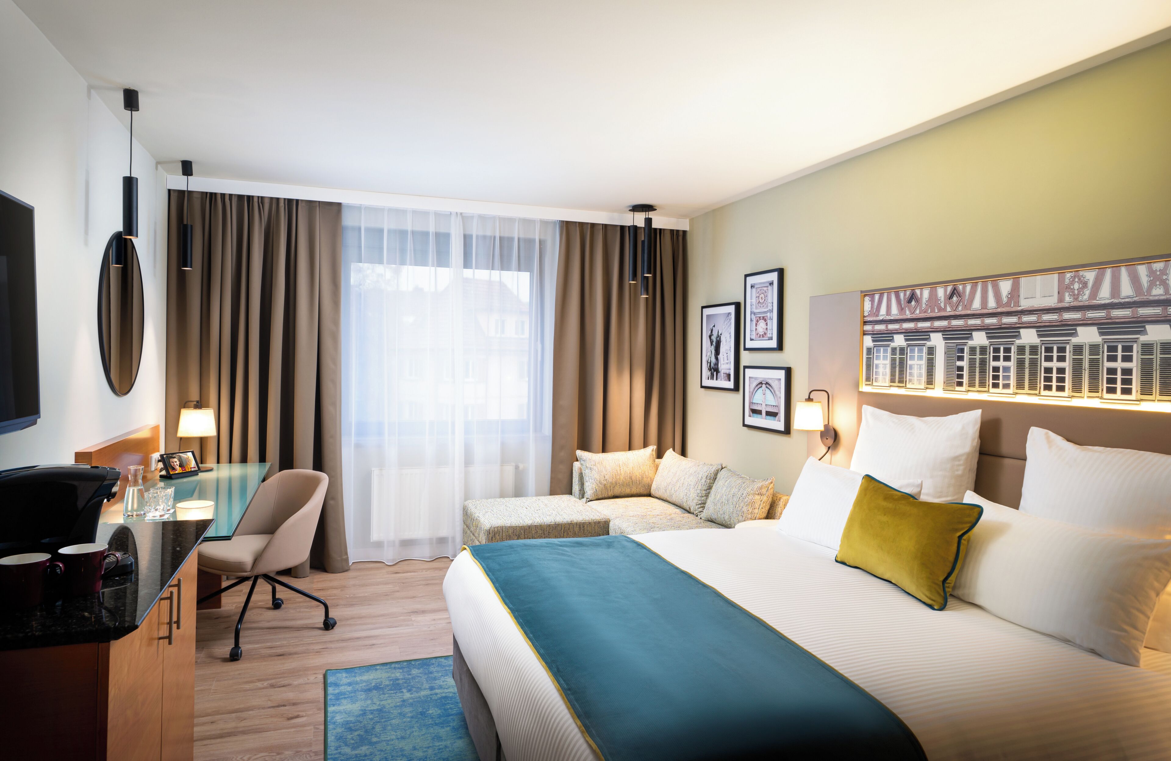 خزنة داخل الغرفة ومكتب وتجهيزات عازلة للصوت وأسرّة أطفال/رضّع (مجانًا)