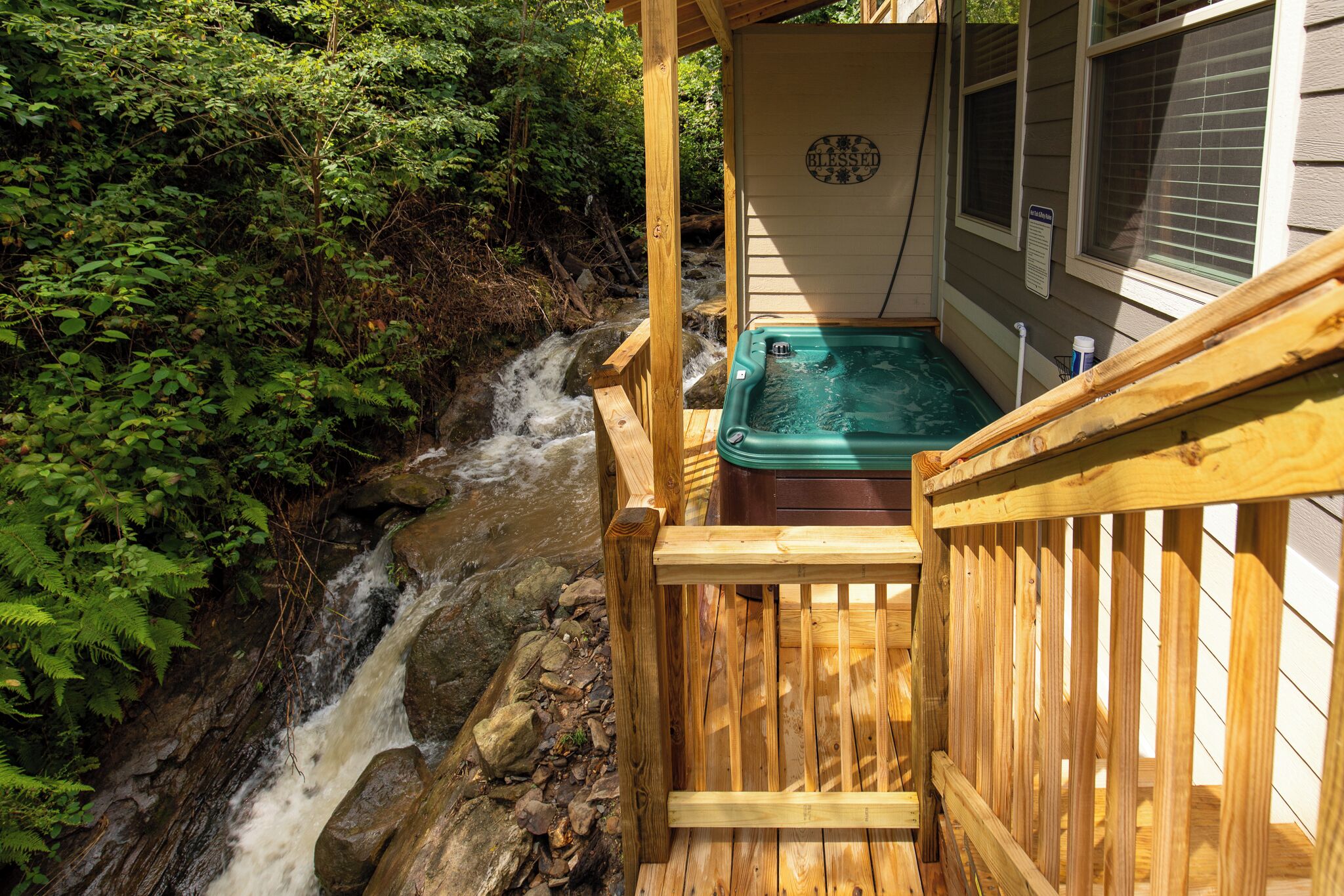 Falling Brook | Hot Tub + Game Area & Mini Waterfall!