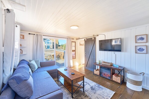 スマートテレビ、暖炉