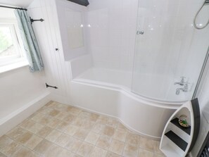 Shower - The La'al Cragg (Kirkby Stephen)