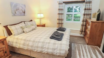 1 bedroom, individually decorated, individually furnished, free WiFi