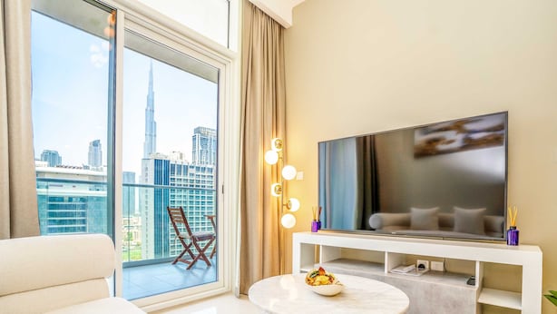 Living area - HEART OF BUSINESS BAY BURJ KHALIFA VIEW (Dubai)