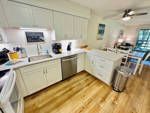 Fridge, microwave, oven, stovetop - All New for 2025 - Steps to the beach -  Golf View (Hilton Head Island)