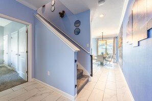 Villa, 4 chambres | Intérieur