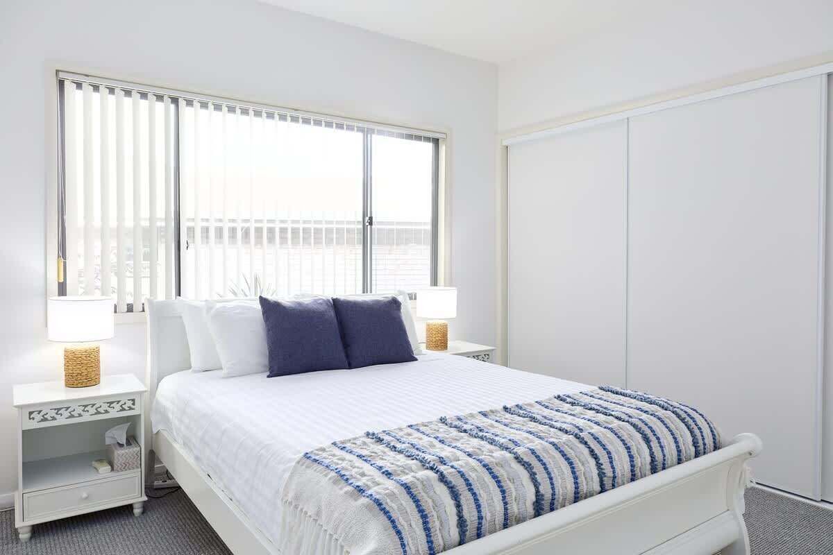 4 slaapkamers, een strijkplank/strijkijzer, wifi, beddengoed