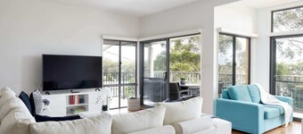 Family Retreat, Bay Views, 5 Mins Bagnall's Beach