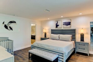 5 bedrooms, iron/ironing board, cribs/infant beds, free WiFi - 2 Hot Tubs+Pool+MiniGolf+Sleeps 16 (Bradenton)