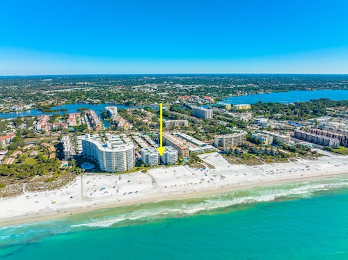 Crescent Arms by Beachside Management