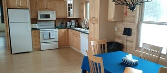 Ideal for hunters and anglers year round in the heart of Lake of the Woods ON