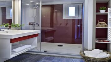Shower, towels