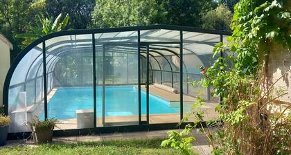 Maison ave piscine partagée proche St emilion