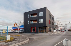 واجهة المنشأة