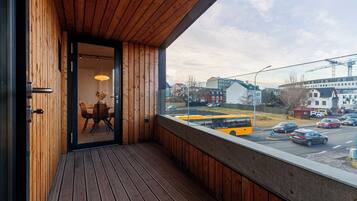 Luxury Apartment | Terrace/patio