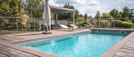 Outdoor pool, a heated pool