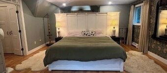 East Sandwich Oasis with pool + privacy - new for summer 2024