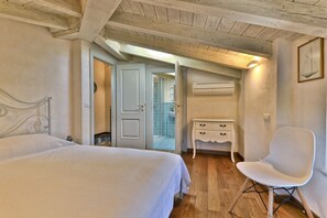 2 室のベッドルーム、アイロン / アイロン台、ベッドシーツ