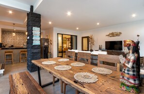 Dining room - Villa Ambalika in Seminyak (Seminyak)