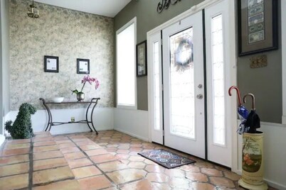 Heroes Boulevard House with room for up to ten