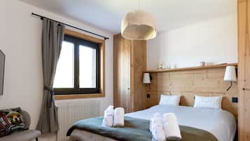 2 多间卧室、熨斗/熨衣板、免费 WiFi、床单