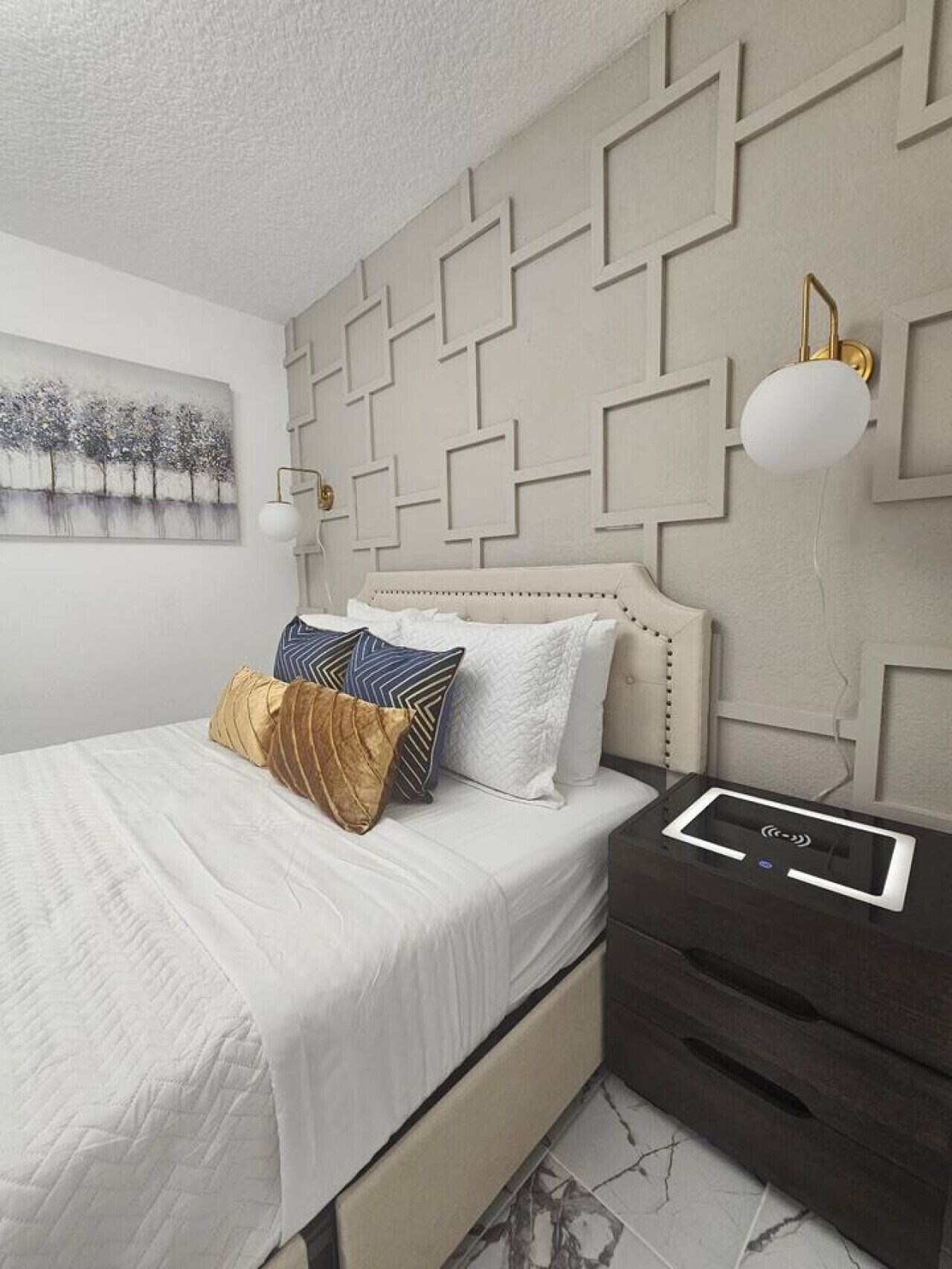 2 bedrooms, desk, iron/ironing board, travel crib