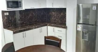 3B European Style furnish apartment!