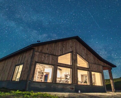 Experience Montana's Rustic Charm in the Big Hole Valley!