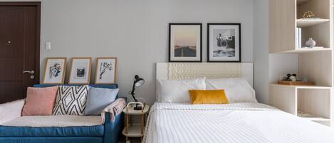 1 chambre, fer et planche à repasser, draps fournis