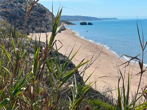 Beach nearby, white sand, beach umbrellas, beach towels - Villa Aries - Torre di Manfria Hill (Gela)