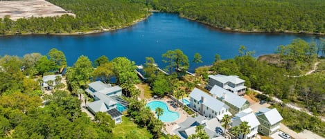 Seasonal outdoor pool, sun loungers