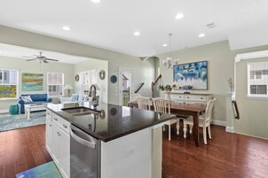 House | Private kitchen | Full-size fridge, microwave, oven, stovetop